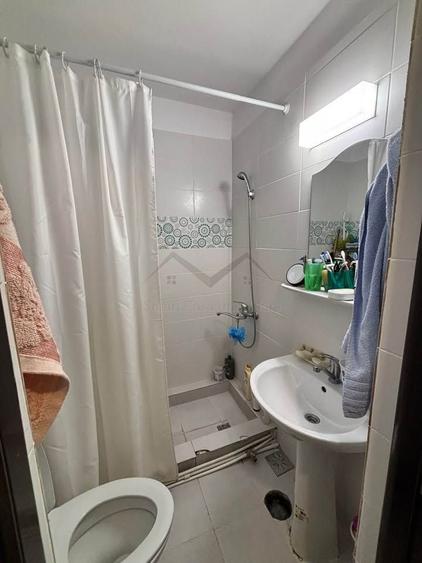 Apartament cu 2 camere circular în Podu Roș