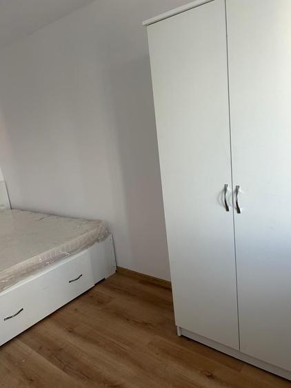 Apartament cu 2 camere semidecomandat în Micro 6