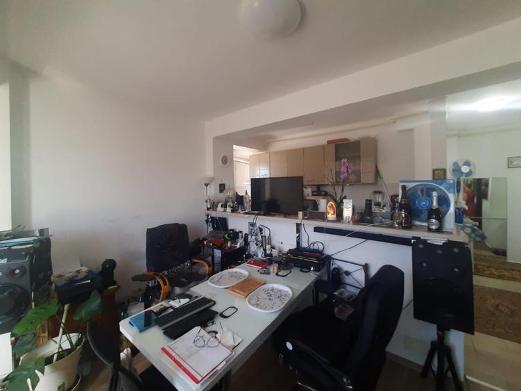 Apartament cu 2 camere decomandat în Prelungirea Ghencea