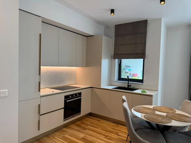 Apartament cu 2 camere decomandat în Străulești