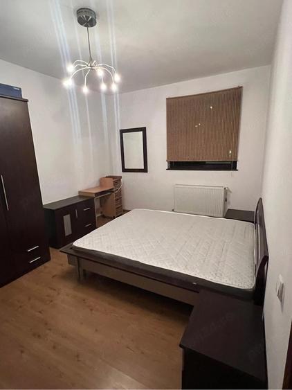 Apartament cu 3 camere decomandat în Exterior Vest