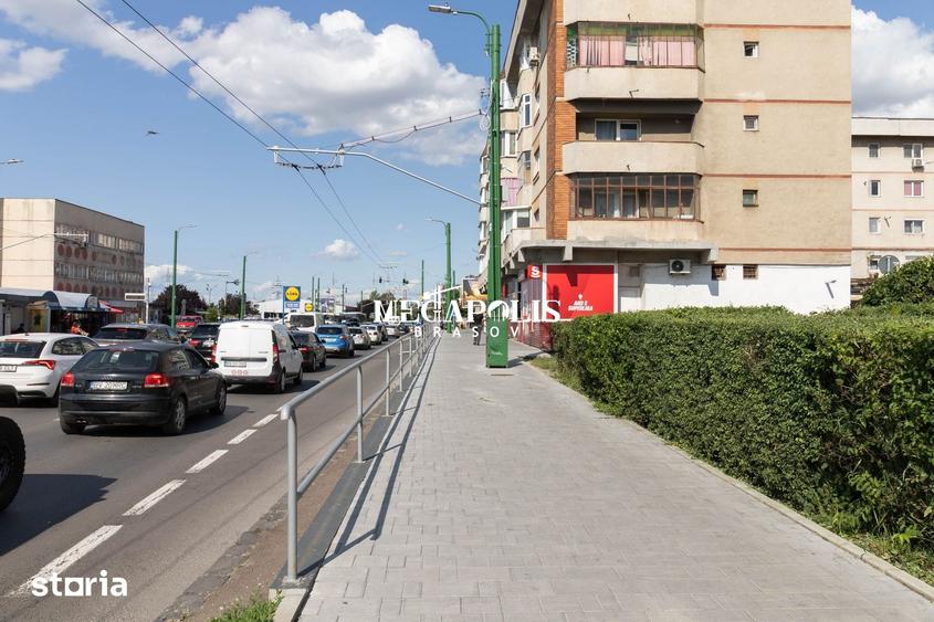 Apartament cu 2 camere decomandat în Sânpetru