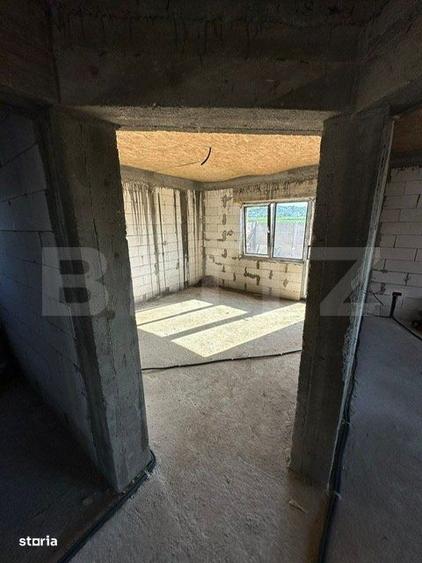 Casă cu 4 camere în Șimnicu de Jos