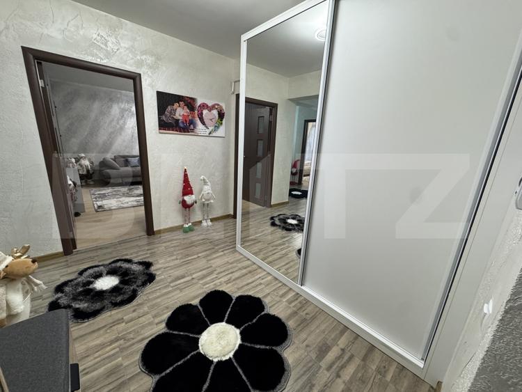 Apartament cu 3 camere decomandat, mobilat în Lascăr Catargiu