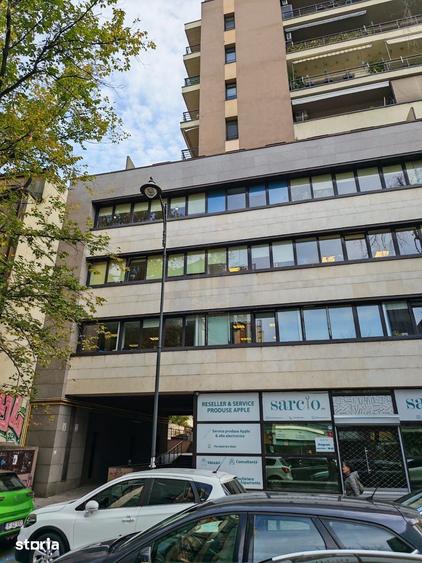 Spațiu comercial, de 1,250 mp, în Dacia