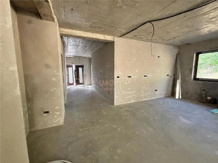 Casă cu Teren 750 Mp în Tăuții de Sus