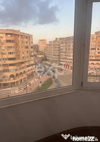 Apartament cu 2 camere decomandat în Trocadero