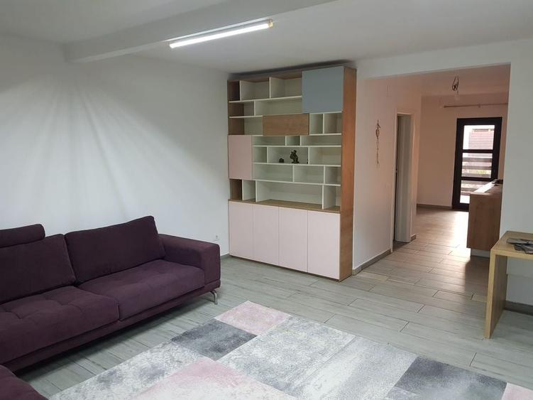 Casă cu 3 camere cu Teren 239 Mp în Tunari