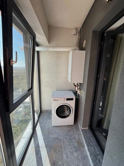 Apartament cu 3 camere semidecomandat în Central
