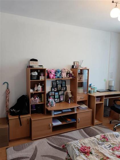 Apartament cu 3 camere decomandat, mobilat în Gară