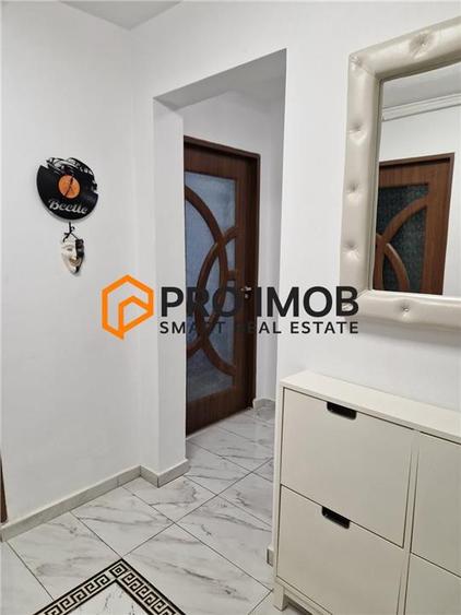 Apartament cu 2 camere decomandat, mobilat în Micro 14