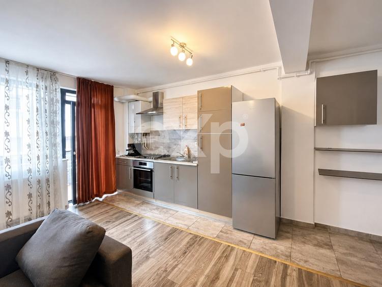 Apartament cu 2 camere semidecomandat, mobilat în Florești