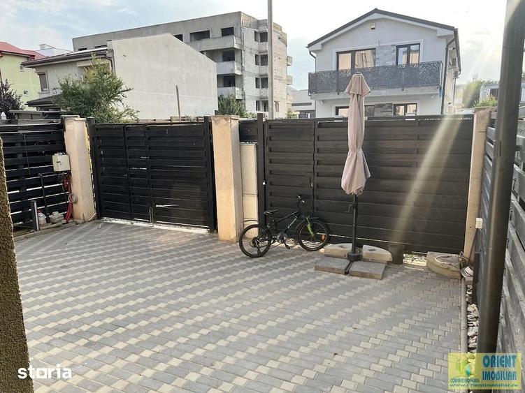 Apartament cu 4 camere decomandat în Primo