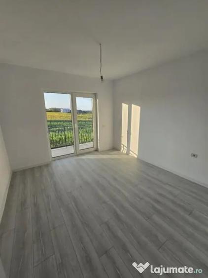 Casă cu 5 camere cu Teren 252 Mp în Valea Lupului