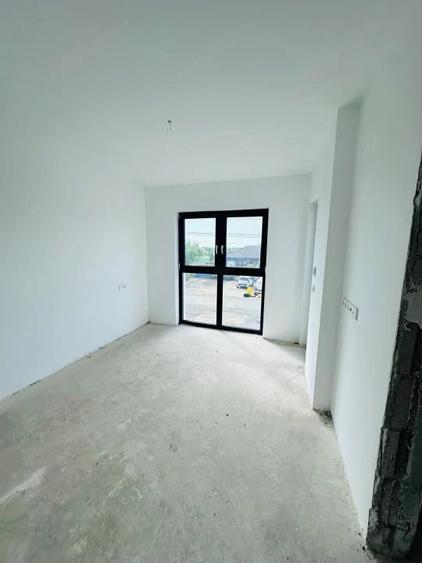 Casă cu 4 camere cu Teren 318 Mp în Urseni