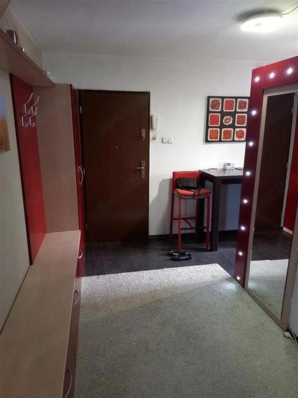 Apartament cu 2 camere decomandat, mobilat în Aviației