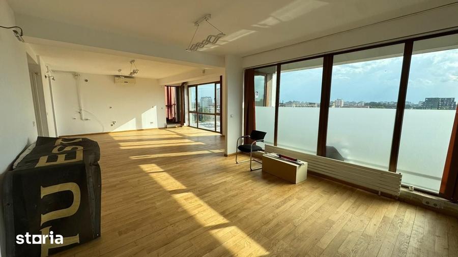 Apartament cu 3 camere în Lunei