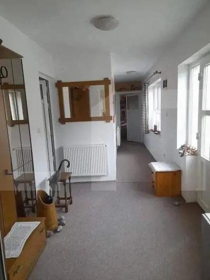 Casă cu 3 camere cu Teren 363 Mp în Curtici