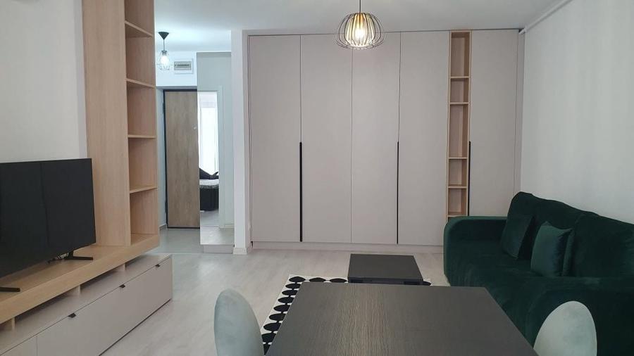Apartament cu 2 camere decomandat în Exterior Vest
