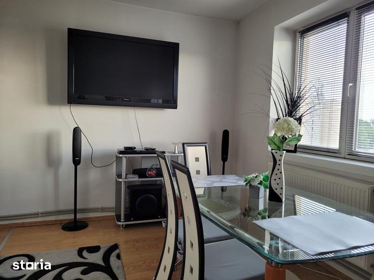 Apartament cu 3 camere decomandat în Ultracentral