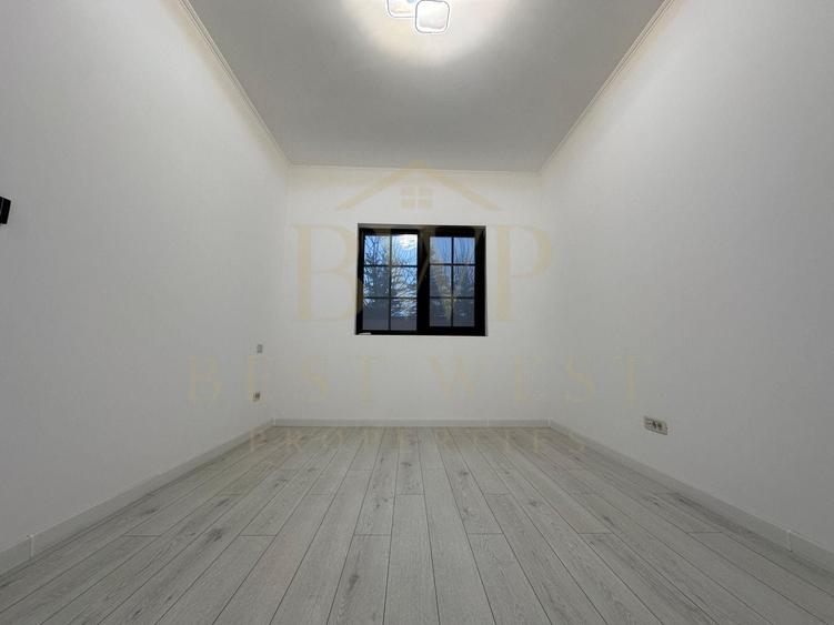 Duplex cu 5 camere cu Canalizare în Giroc
