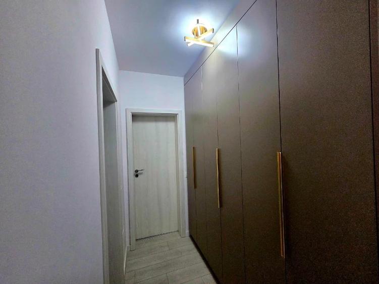 Apartament cu 2 camere decomandat, mobilat în Central
