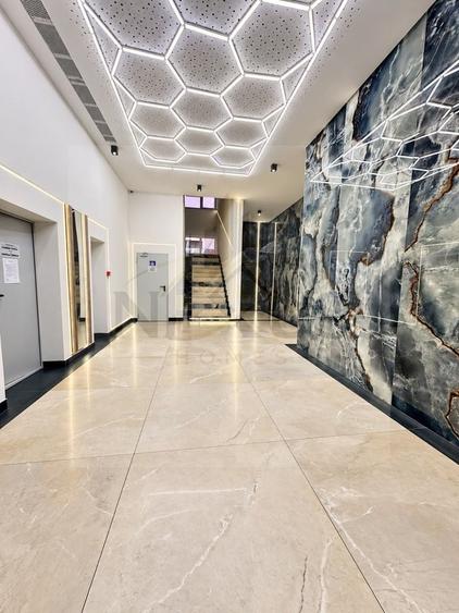 Apartament cu 2 camere semidecomandat, mobilat în Sud