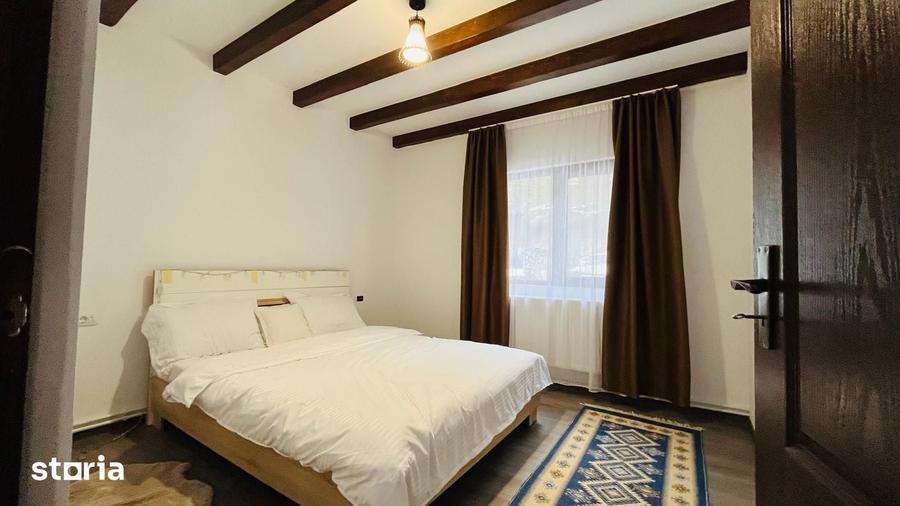 Casă cu 6 camere cu Teren 712 Mp în Central