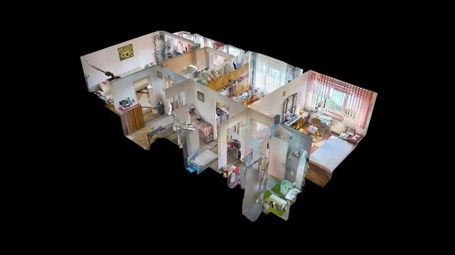 Apartament cu 3 camere decomandat în Libertății