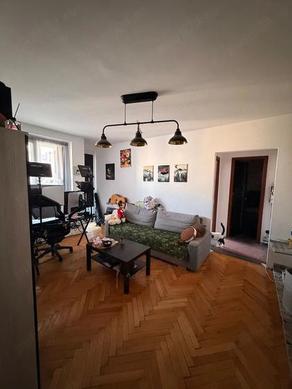Apartament cu 2 camere semidecomandat în Ștefan cel Mare