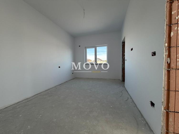 Duplex cu 3 camere cu Teren 378 Mp în Covaci