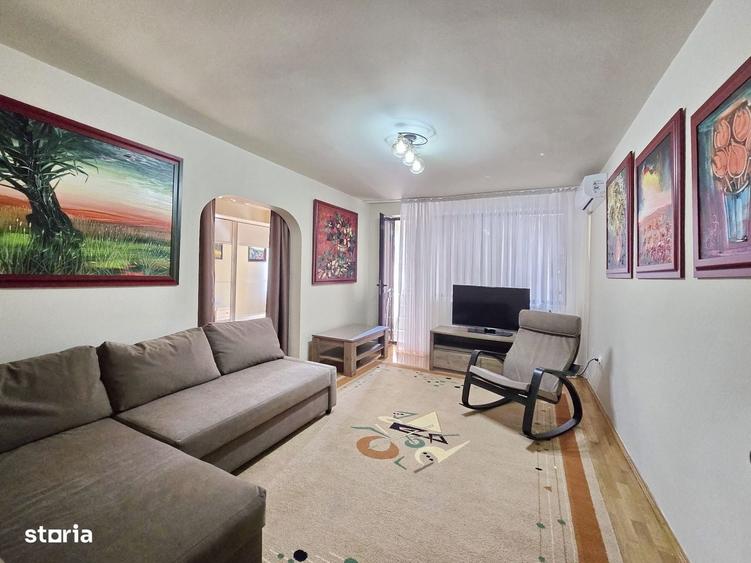 Apartament cu 4 camere în Mazepa 1