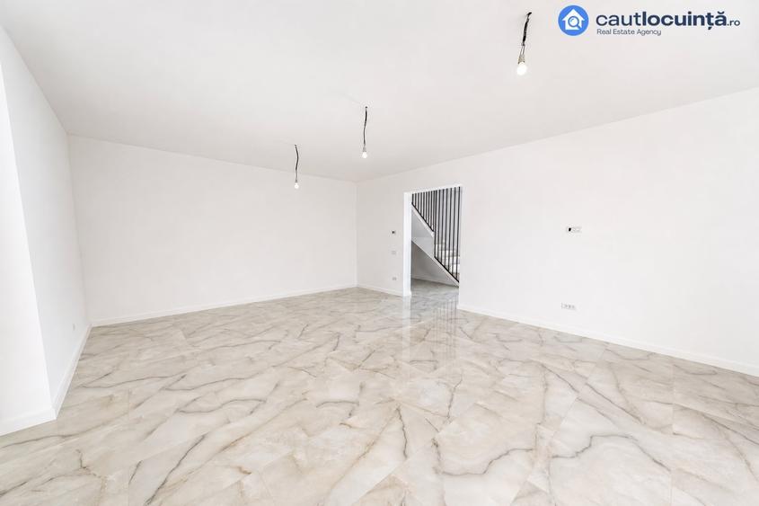 Casă cu 5 camere cu Teren 500 Mp în Chitila