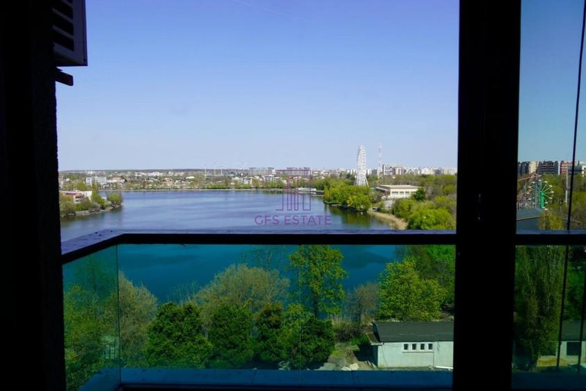 Apartament cu 3 camere în Tei