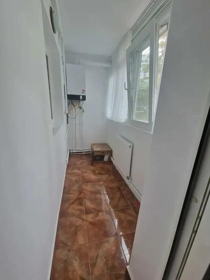 Apartament cu 2 camere decomandat în Crângași
