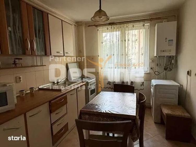 Apartament cu 3 camere în Astra