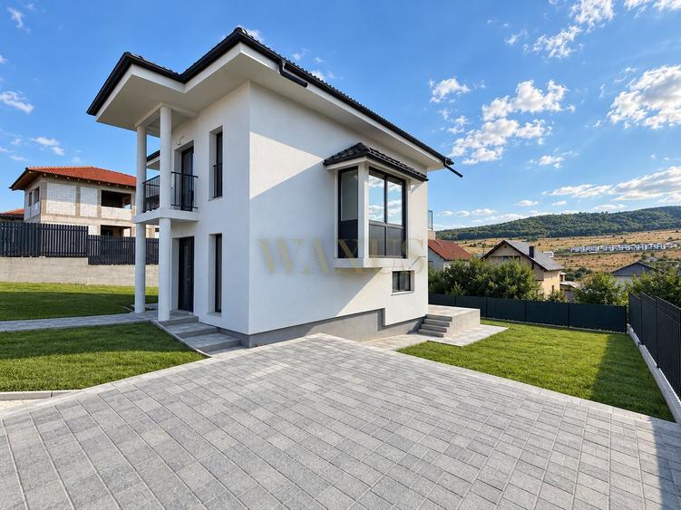 Casă individuală cu 4 camere cu Canalizare în Chinteni