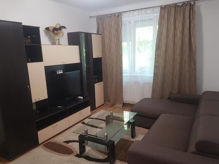 Apartament cu 2 camere decomandat în Gării