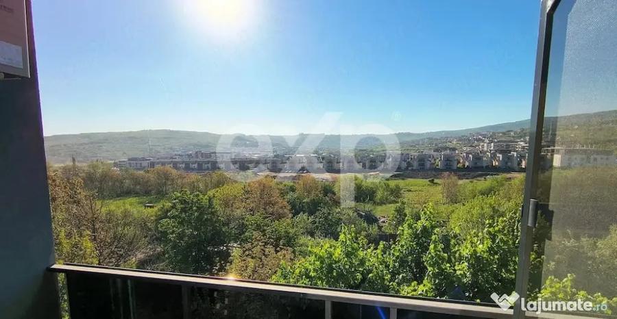 Apartament cu 2 camere decomandat în Borhanci