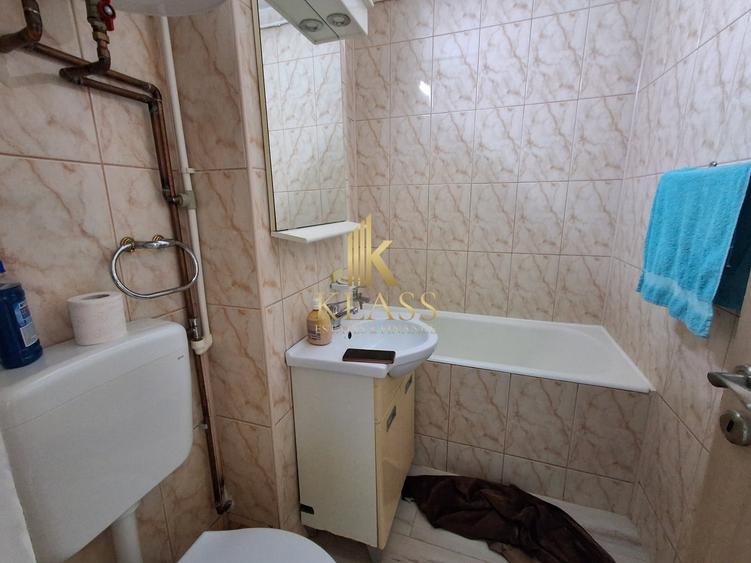 Apartament cu 3 camere, mobilat în Colentina