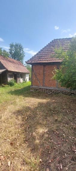 Casă cu 4 camere în Susani