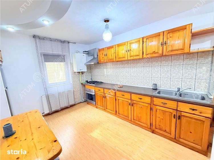 Apartament cu 2 camere decomandat, mobilat în Vasile Aaron