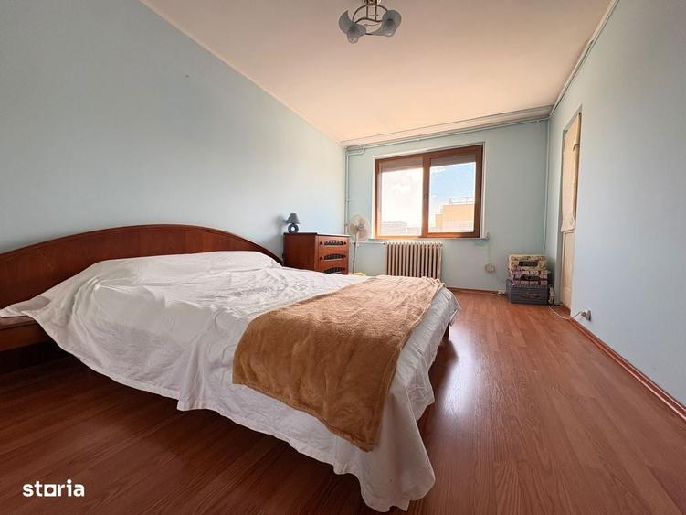 Apartament cu 3 camere în Fizicienilor