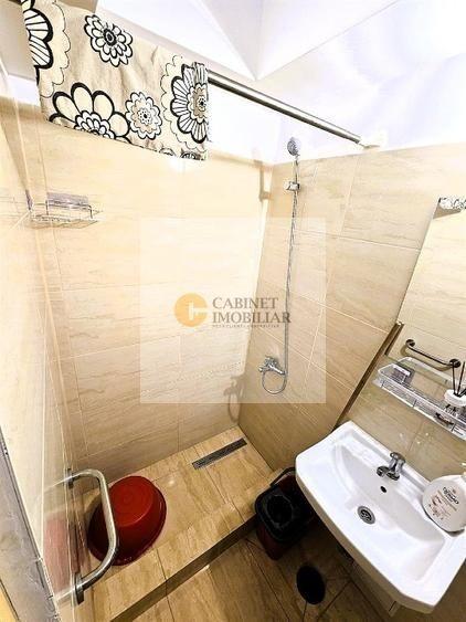 Apartament cu 2 camere semidecomandat, mobilat în Universitate