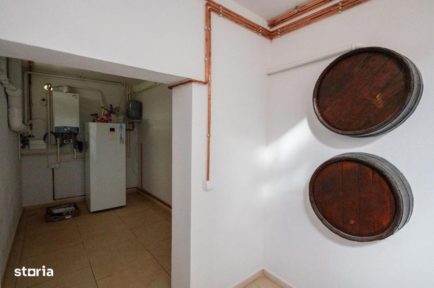 Casă cu 4 camere cu Teren 600 Mp în Ștefănești