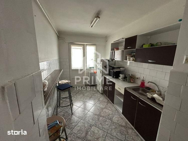 Apartament cu 4 camere în Cetate