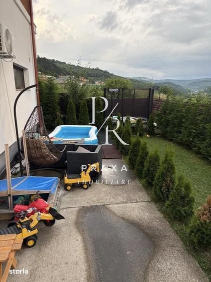 Casă cu 4 camere în Florești