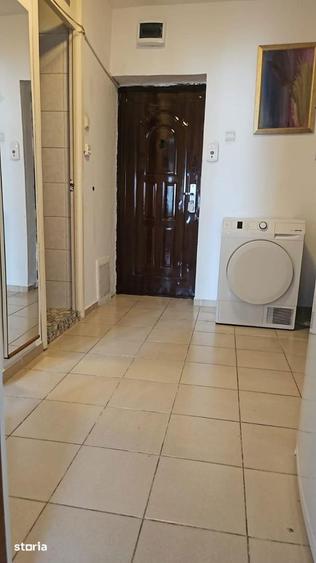 Garsonieră decomandată în Nerva Traian