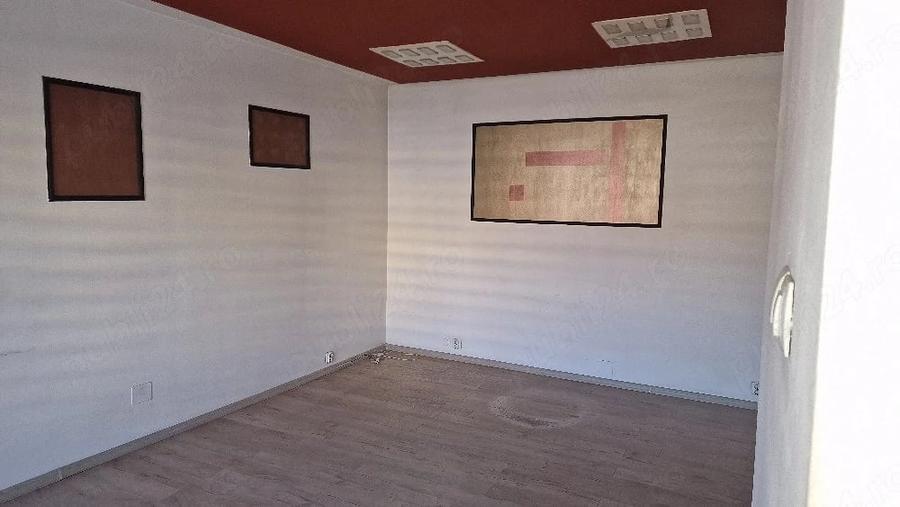 Spațiu comercial, de 283 mp, în Petros