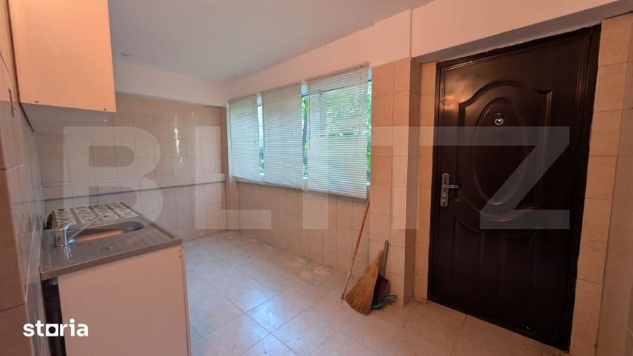 Casă cu 3 camere decomandat cu Teren 1159 Mp în Tineretului